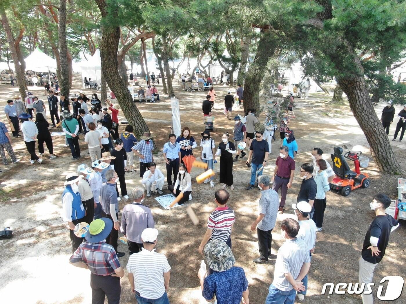 하동섬진강문화재첩축제가 열리는 송림공원&#40;하동군 제공&#41;.