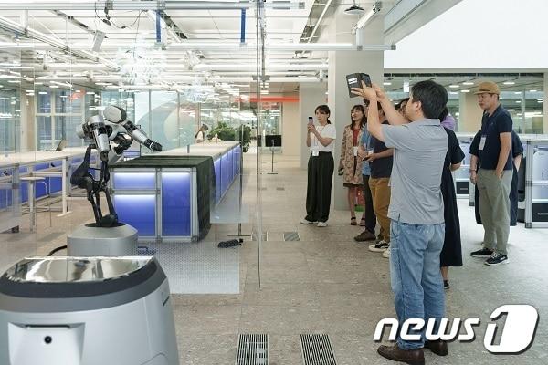 한국문화예술위원회 문학작가 창작지원 프로그램