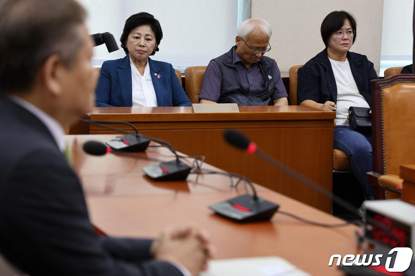 이태원참사 유가족이 31일 국회에서 열린 행정안전위원회 전체회의를 참관하고 있다. 2023.8.31/뉴스1 ⓒ News1 이동해 기자