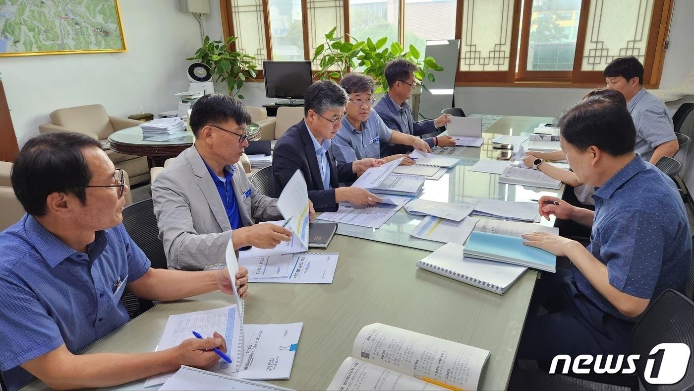 전남 영광군이 김정섭 부군수 주재로 &#39;2024년도 국비 확보 추진상황 보고회&#39;를 갖고 있다.&#40;영광군 제공&#41;2023.9.13./뉴스1