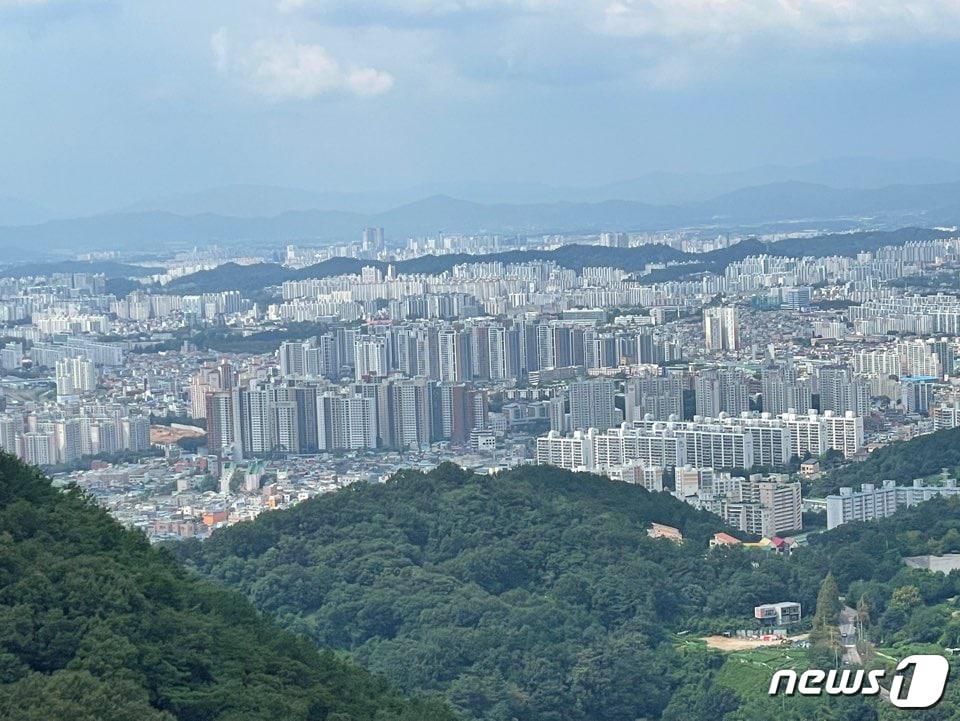 무등산에서 바라본 광주 아파트 2023.9.15/뉴스1 ⓒ News1