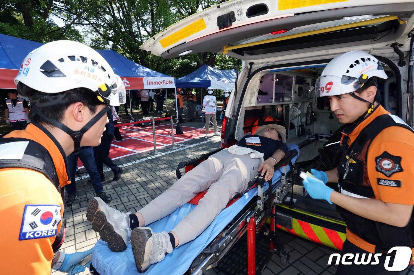 지난달 송파구 재난대응 안전한국훈련이 진행되는 모습. ⓒ News1 박정호 기자