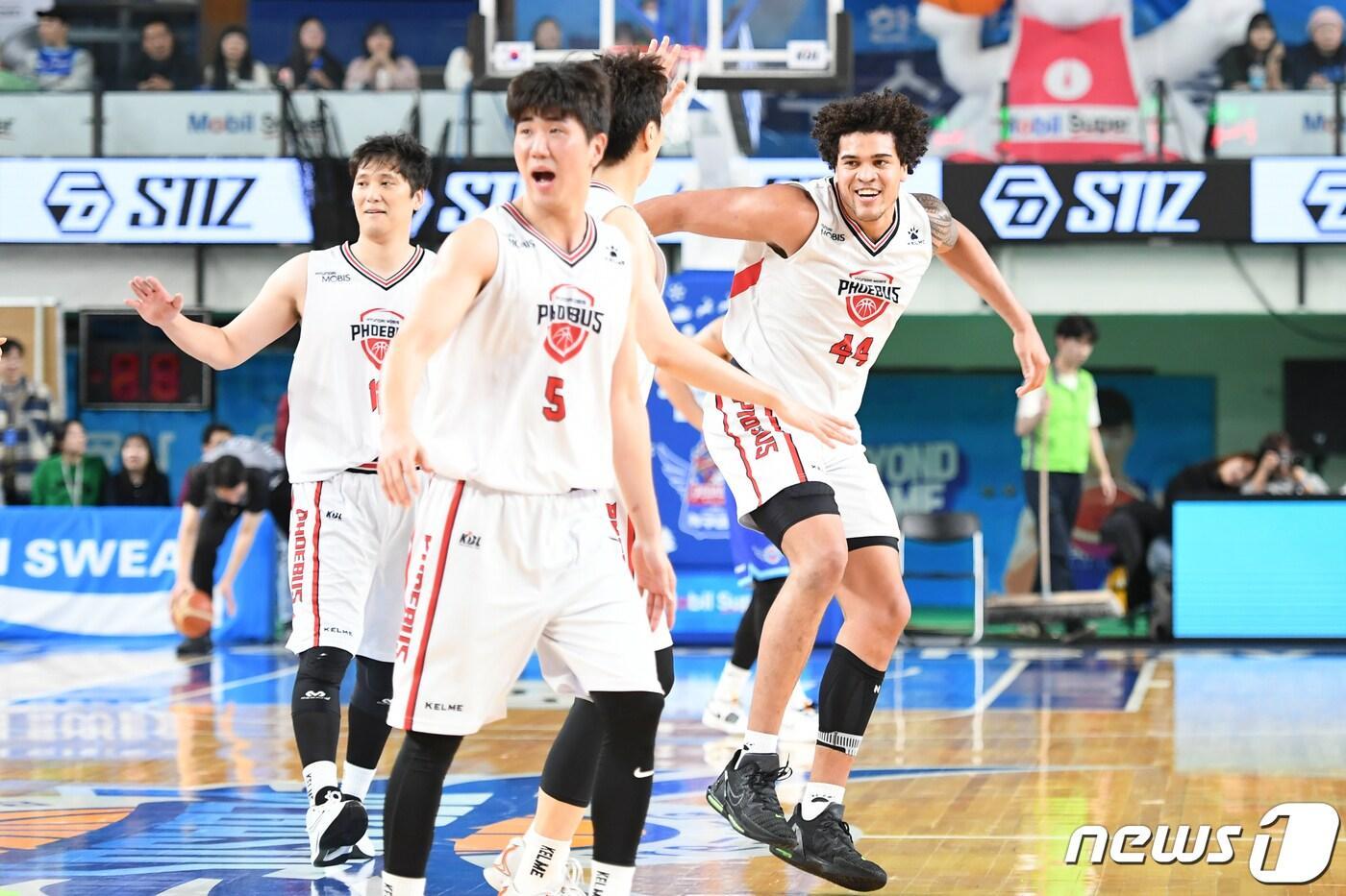 농구영신 매치에서 승리한 현대모비스&#40;KBL 제공&#41;