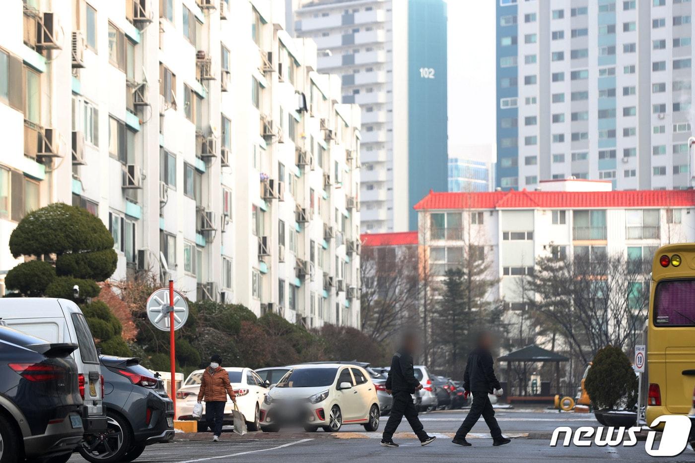  경기 수원시의 아파트 밀집 지역 모습. 2024.1.10/뉴스1 ⓒ News1 김영운 기자