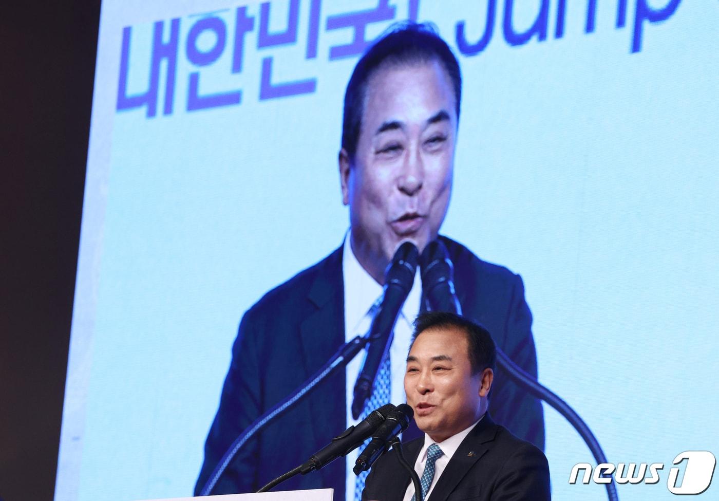 윤학수 대한전문건설협회 회장. 2024.1.9/뉴스1 ⓒ News1 김명섭 기자