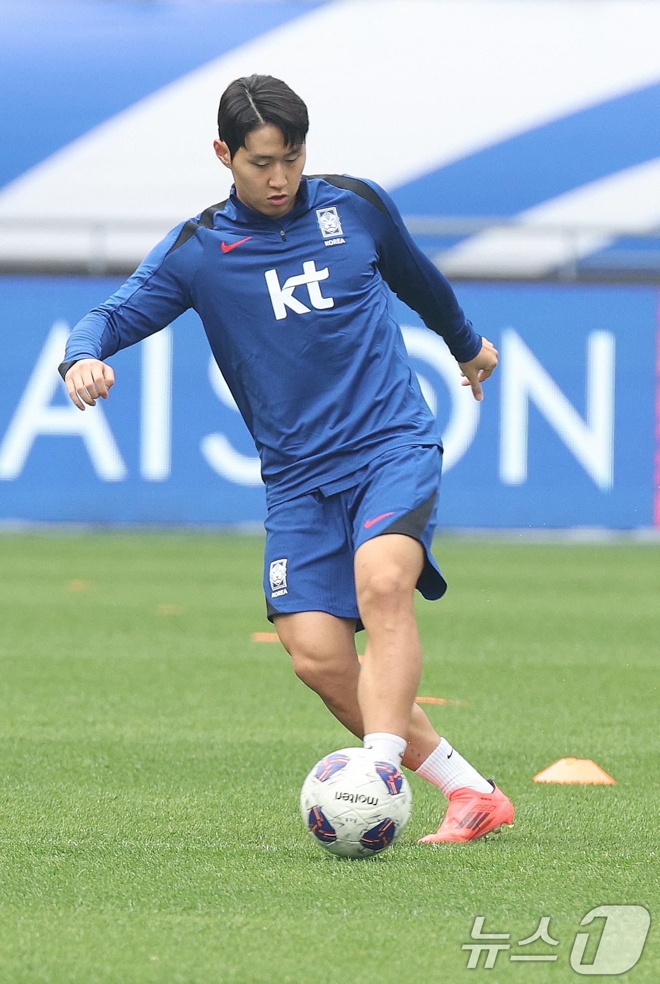 대한민국 축구대표팀 이강인이 13일 경기 용인시 용인미르스타디움에서 훈련하고 있다. 2024.10.13/뉴스1 ⓒ News1 신웅수 기자