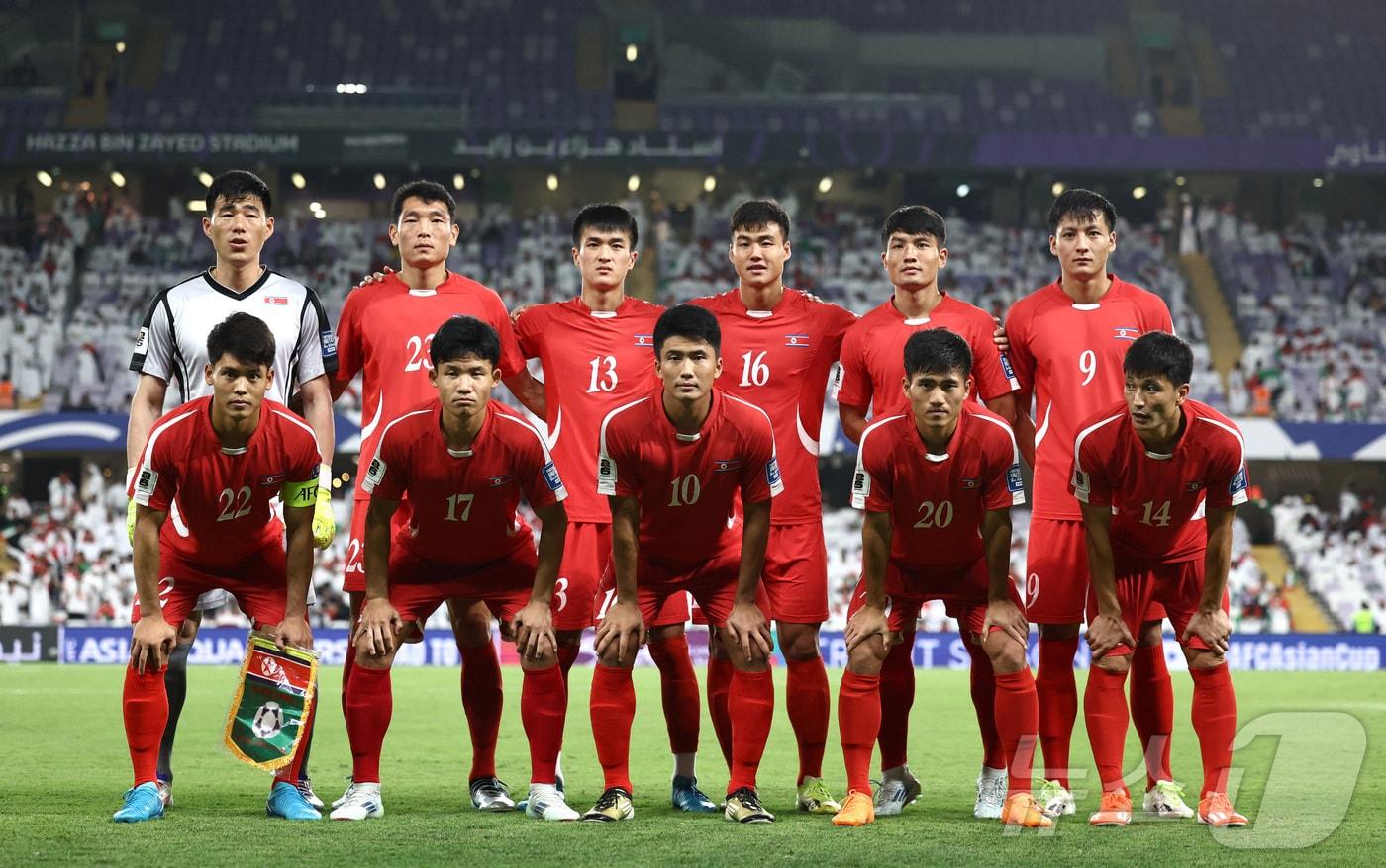 북한은 15일&#40;한국시간&#41; 열린 2026 FIFA 북중미 월드컵 아시아 3차 예선 A조 4차전에서 키르기스스탄에 0-1로 패하며 최하위&#40;2무2패&#41;로 추락했다. ⓒ 로이터=뉴스1