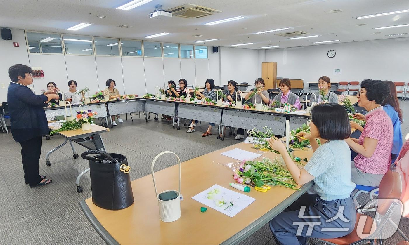 광주시 여성 플랫폼 이동노동자 지원사업 심리 치유 프로그램.&#40;광주시 제공&#41;/뉴스1