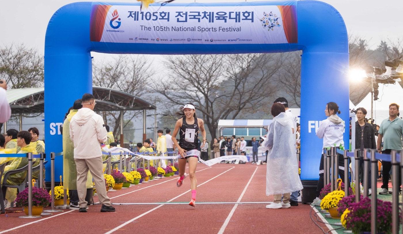  105회 전국체육대회 근대 5종에서 3관왕에 오른 신수민 선수. &#40;SK텔레콤 제공&#41;