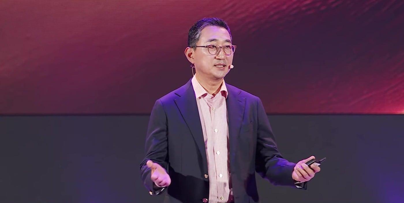 함기호 아마존웹서비스 코리아 대표 &#40;AWS Summit Seoul 2024 생중계 갈무리&#41;