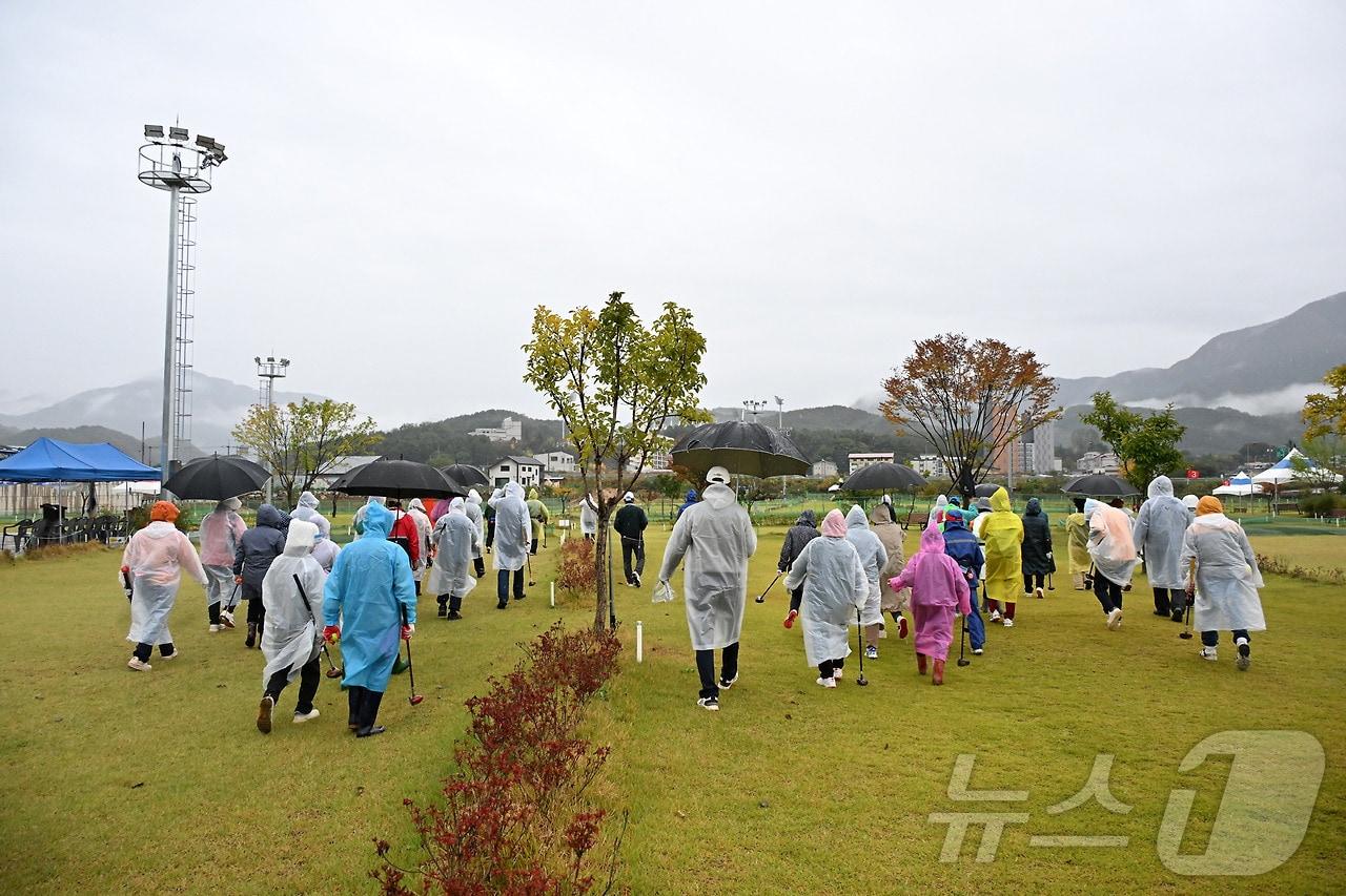 제1회 노인회 평창군지회장기 파크골프대회가 22일 강원 평창중앙파크골프장에서 개최됐다. &#40;평창군 제공&#41; 2024.10.22/뉴스1