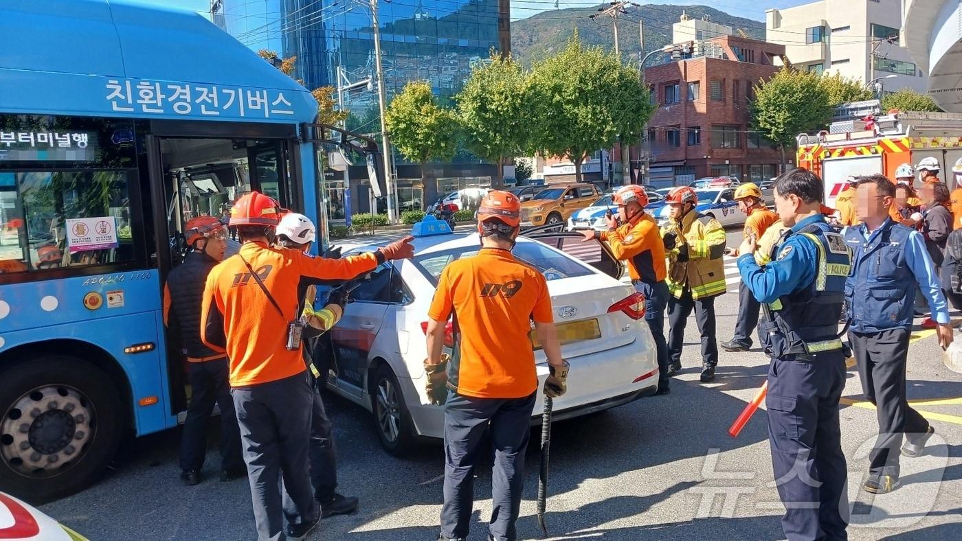 사고 현장&#40;부산소방본부 제공&#41;. 2024.10.26