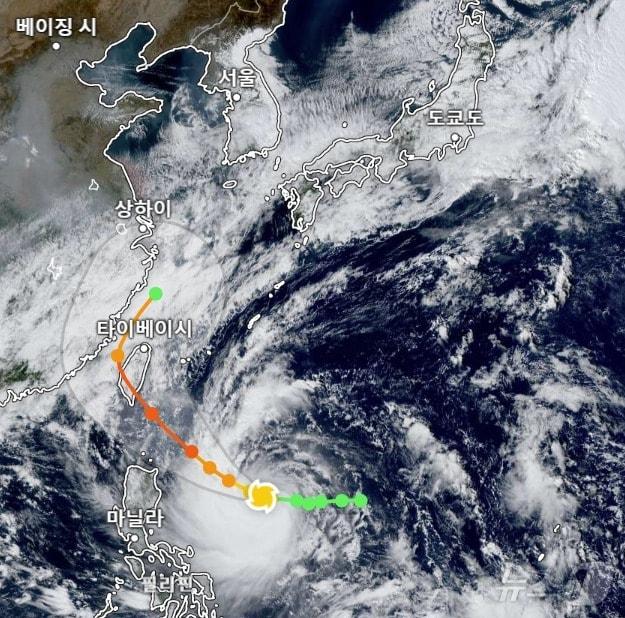 태풍 &#39;콩레이&#39; 이동 경로.&#40;사진은 대화형 세계 날씨 지도 Zoom Earth 지도 갈무리&#41;