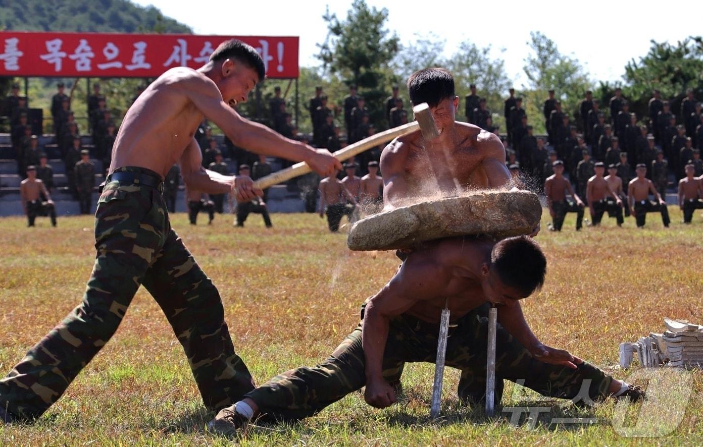 &#40;평양 노동신문=뉴스1&#41; = 북한군 특수부대의 훈련 장면. [국내에서만 사용가능. 재배포 금지. DB 금지. For Use Only in the Republic of Korea. Redistribution Prohibited] rodongphoto@news1.kr