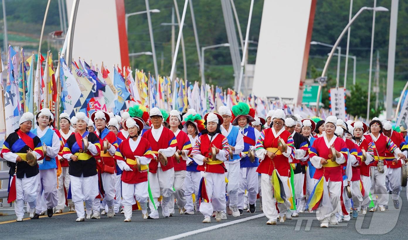 해남군 명량대첩축제 읍면연합풍물패 공연 &#40;해남군 제공&#41;/뉴스1 