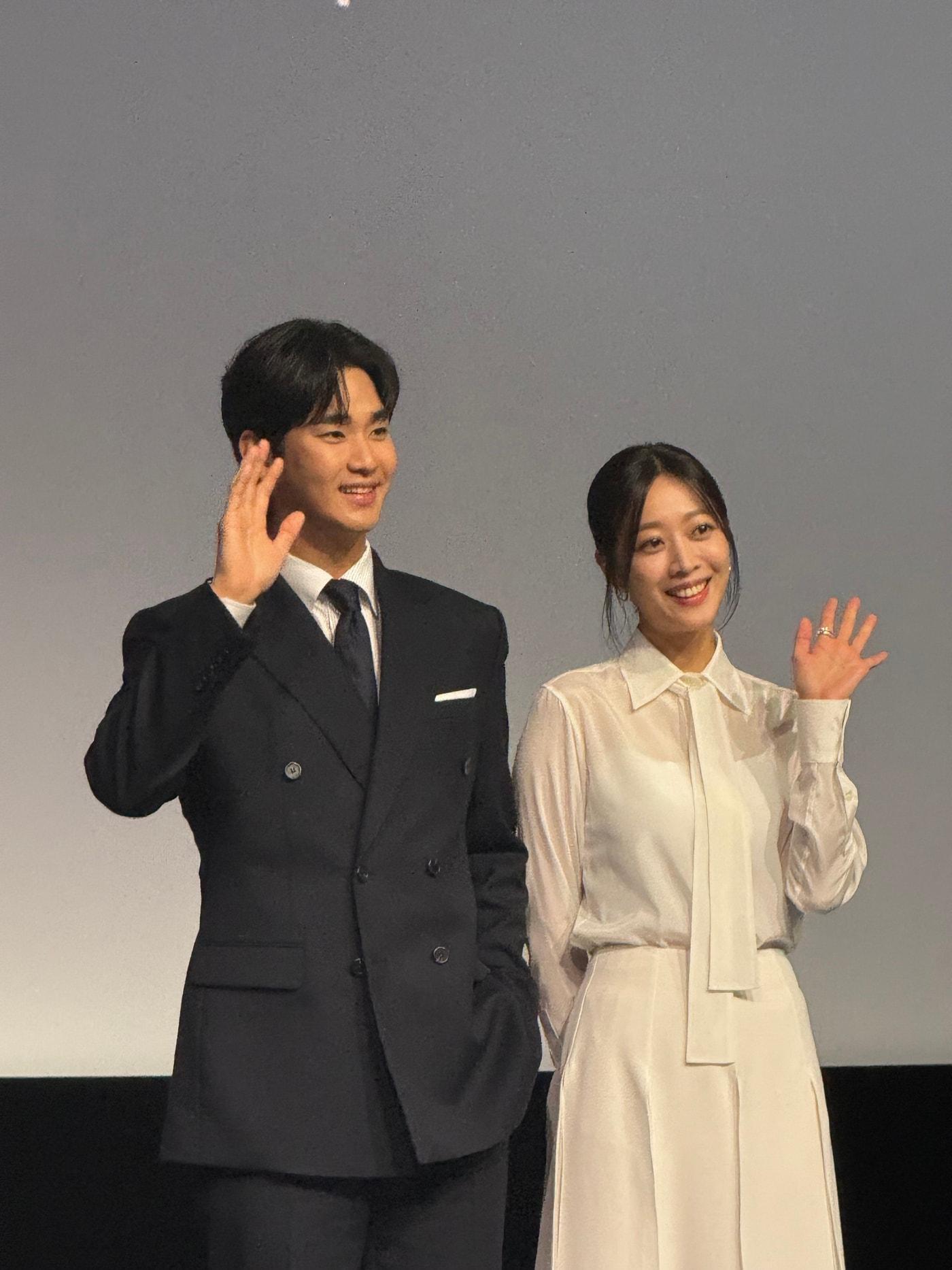 &#39;넉오프&#39; 배우 김수현, 조보아 / 21일 싱가포르 마리나베이샌즈에서 열린 &#39;디즈니 콘텐츠 쇼케이스 2024&#39;&#40;Disney Content Showcase 2024&#41;