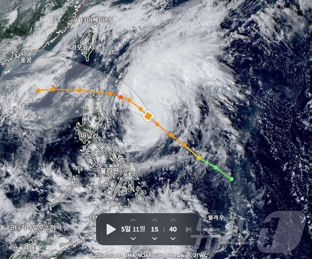 태풍 &#39;인싱&#39; 예상 경로.&#40;사진은 대화형 세계 날씨 지도 Zoom Earth 지도 갈무리&#41;