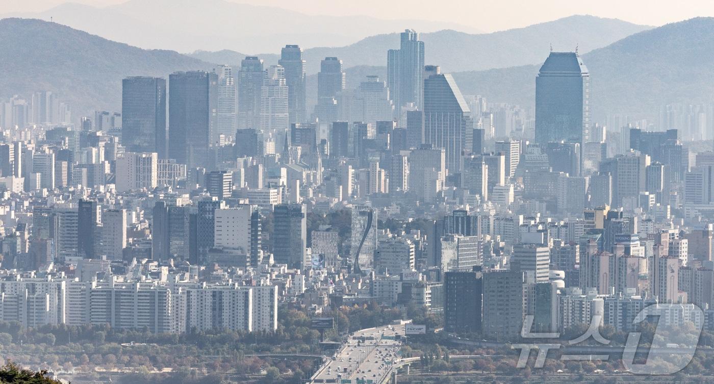 서울 강남구·서초구 아파트 단지들. 2024.11.8/뉴스1 ⓒ News1 이재명 기자