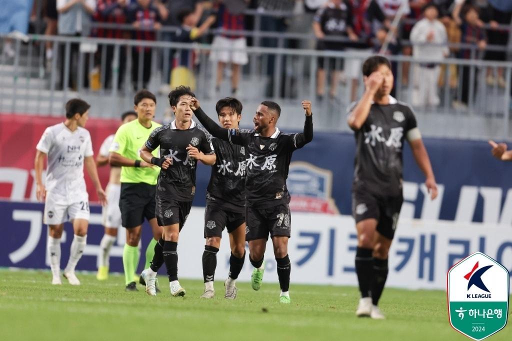 마지막 홈 경기에서 승리를 거둔 수원FC&#40;한국프로축구연맹 제공&#41;