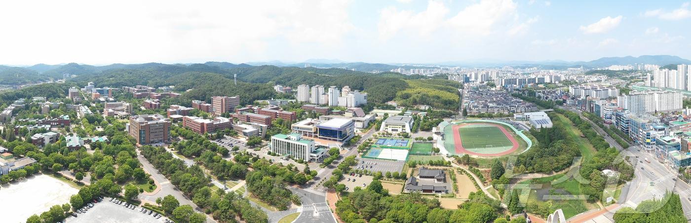 경상국립대 가좌캠퍼스&#40;대학 제공&#41;.