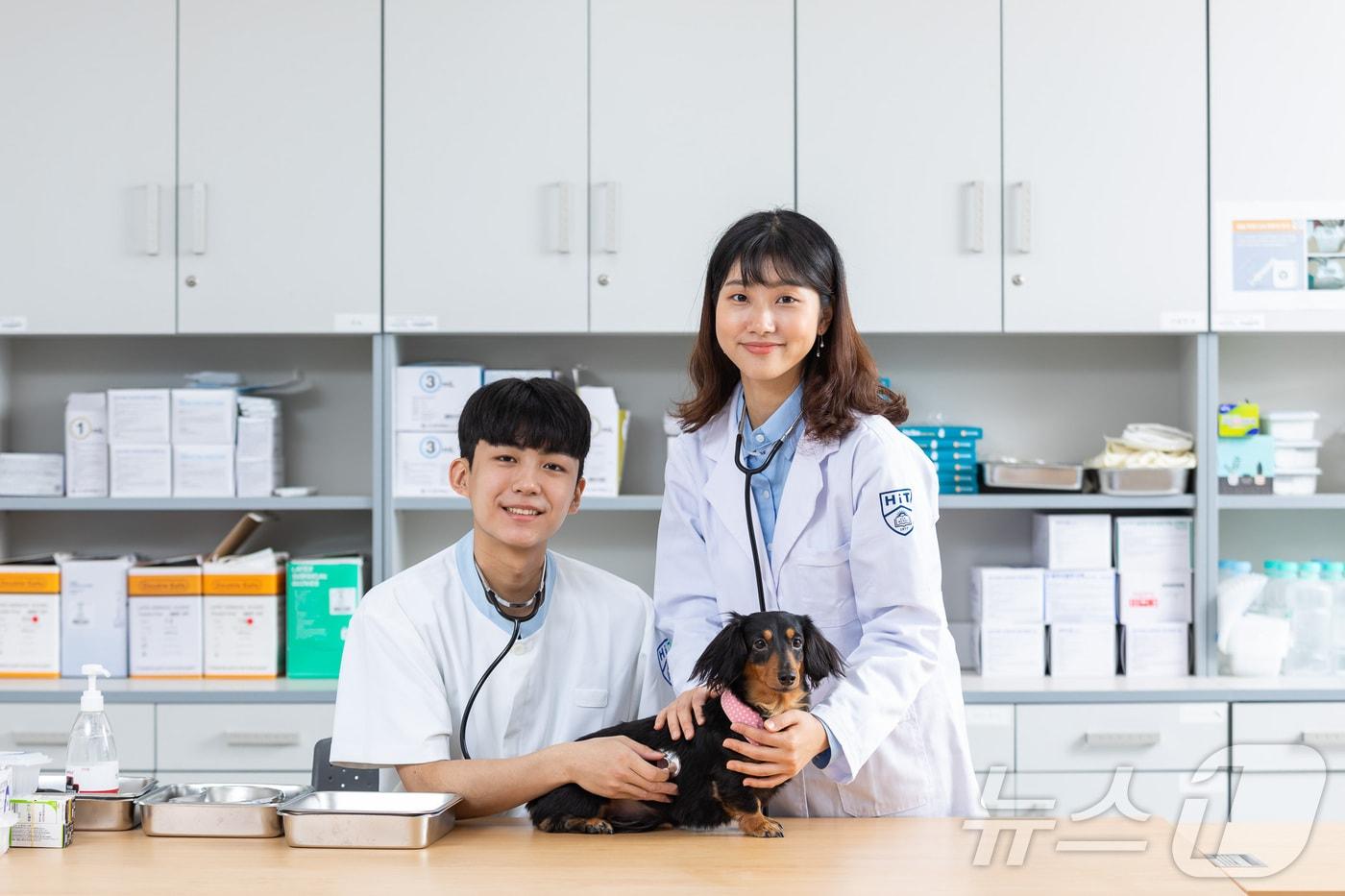 대전보건대학교 반려동물과가 동물보건사 1주기 신설기관 인증을 획득했다.  &#40;대전보건대 제공&#41;/뉴스1 