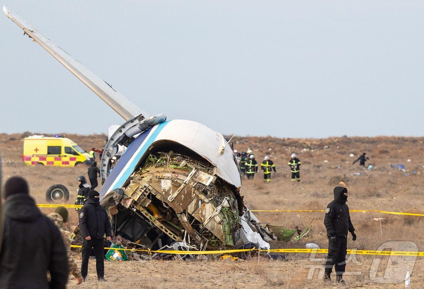 지난 25일 발생한 아제르바이잔 여객기 추락 사고 현장. ⓒ AFP=뉴스1 ⓒ News1 구경진 기자