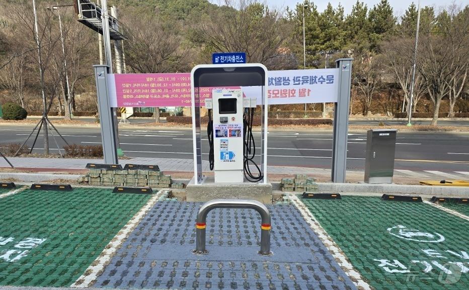 울산시설공단&#40;이사장 김규덕&#41;은 공단이 관리하는 전기차 충전시설을 지상으로 이전했다고 30일 밝혔다.