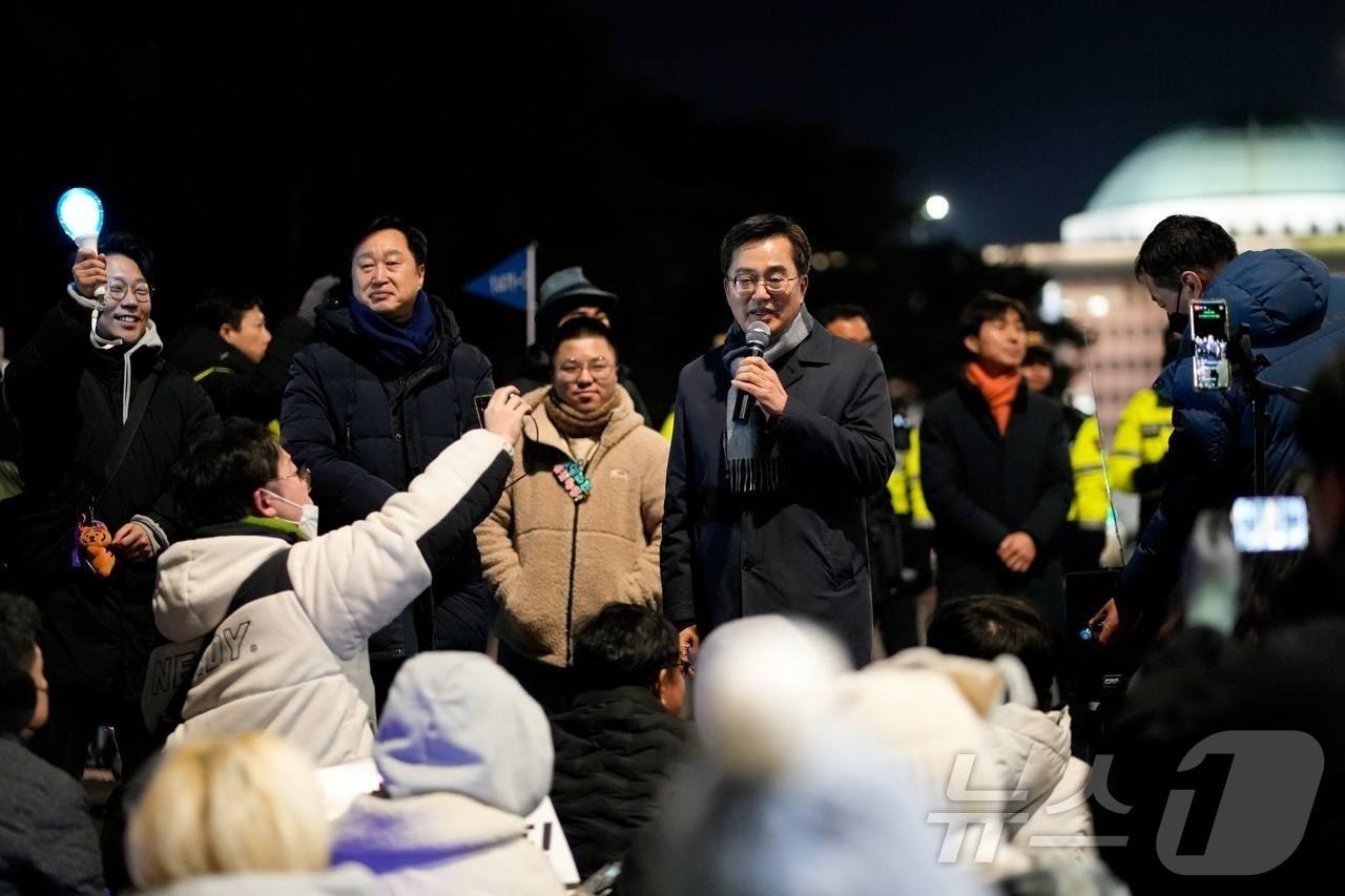 9일 국회 내 더불어민주당 중진의원 단식농성장을 방문해 발언 중인 김동연 경기도지사.&#40;독자제공&#41;