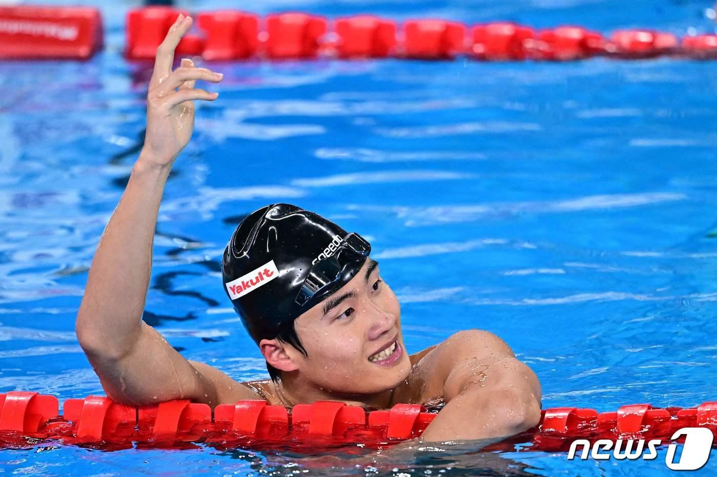 황선우가 14일&#40;한국시간&#41; 열린 2024 세계수영선수권대회 남자 자유형 200m 결선에서 1분44초75의 기록으로 우승했다. ⓒ AFP=뉴스1