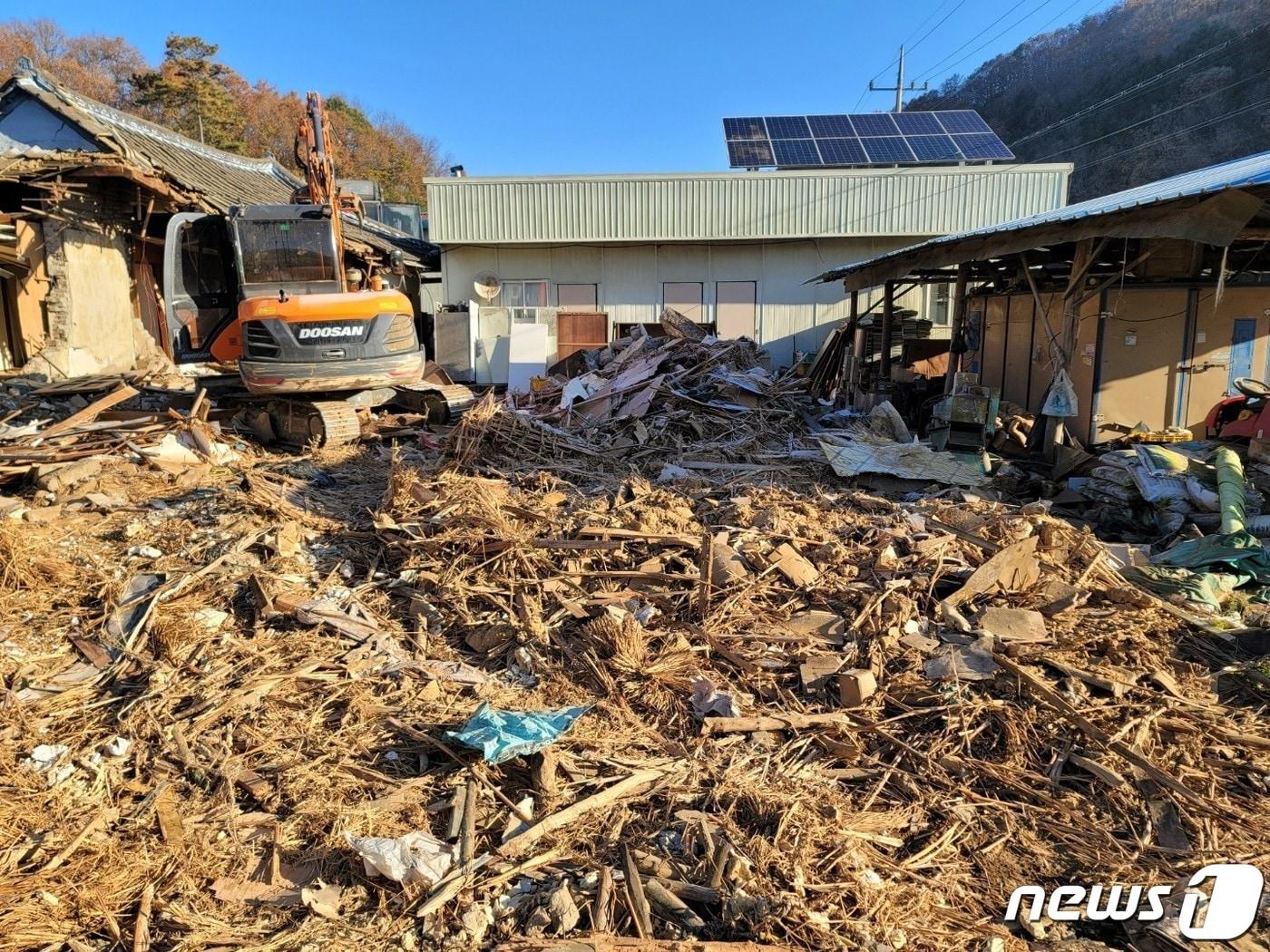 농촌빈집정비사업.&#40;괴산군 제공&#41;/뉴스1