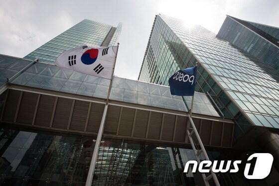 서울 강남구 대치동 포스코센터 전경ⓒ News1 유승관 기자  