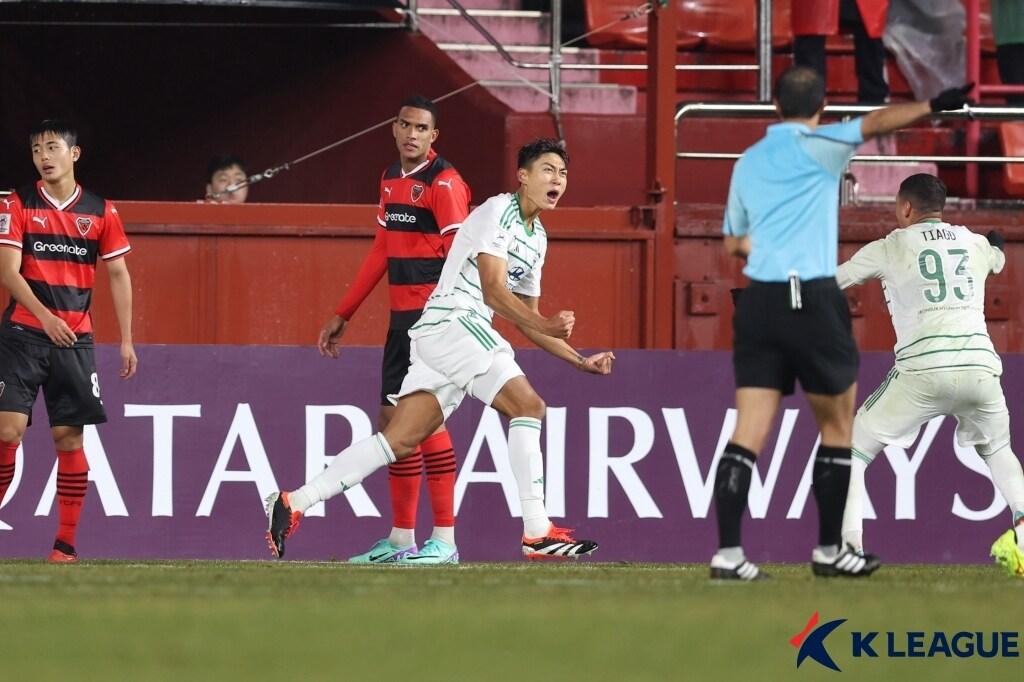 전북 현대의 정태욱. &#40;한국프로축구연맹 제공&#41;