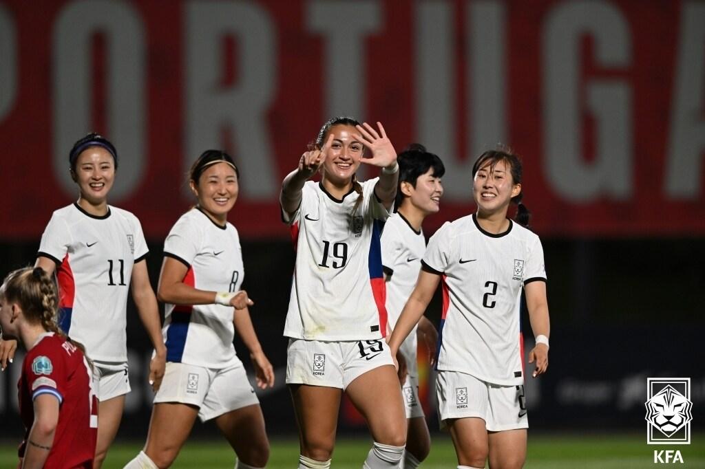 체코에 승리한 여자축구대표팀. &#40;대한축구협회 제공&#41;