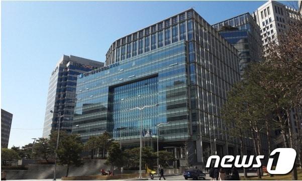 서울 중구 세종대로에 위치한 대한상공회의소 회관 전경ⓒ News1