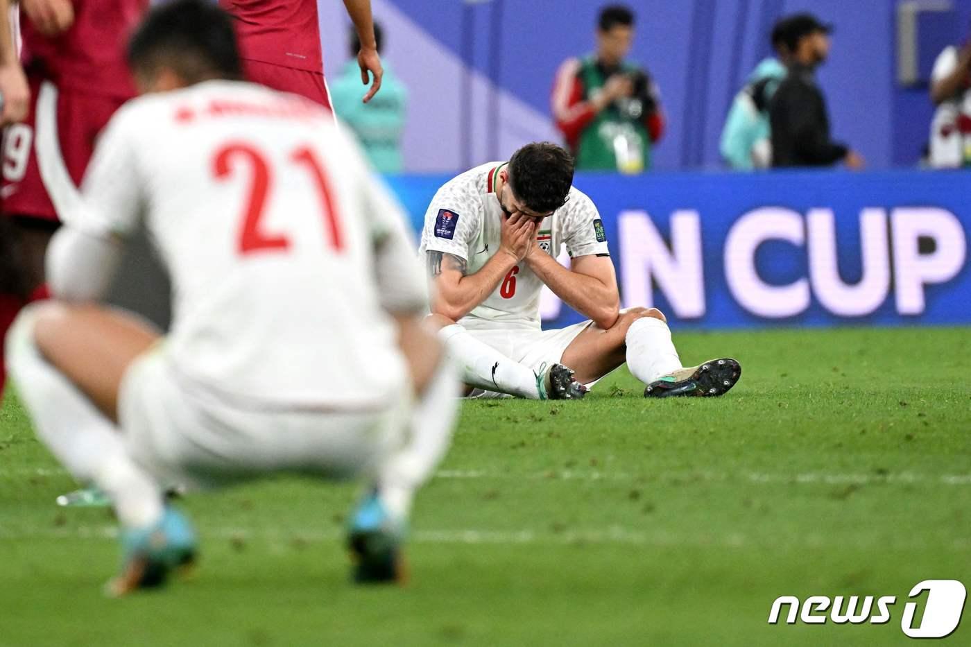 또 다시 아시안컵 결승 진출이 무산된 이란. ⓒ AFP=뉴스1