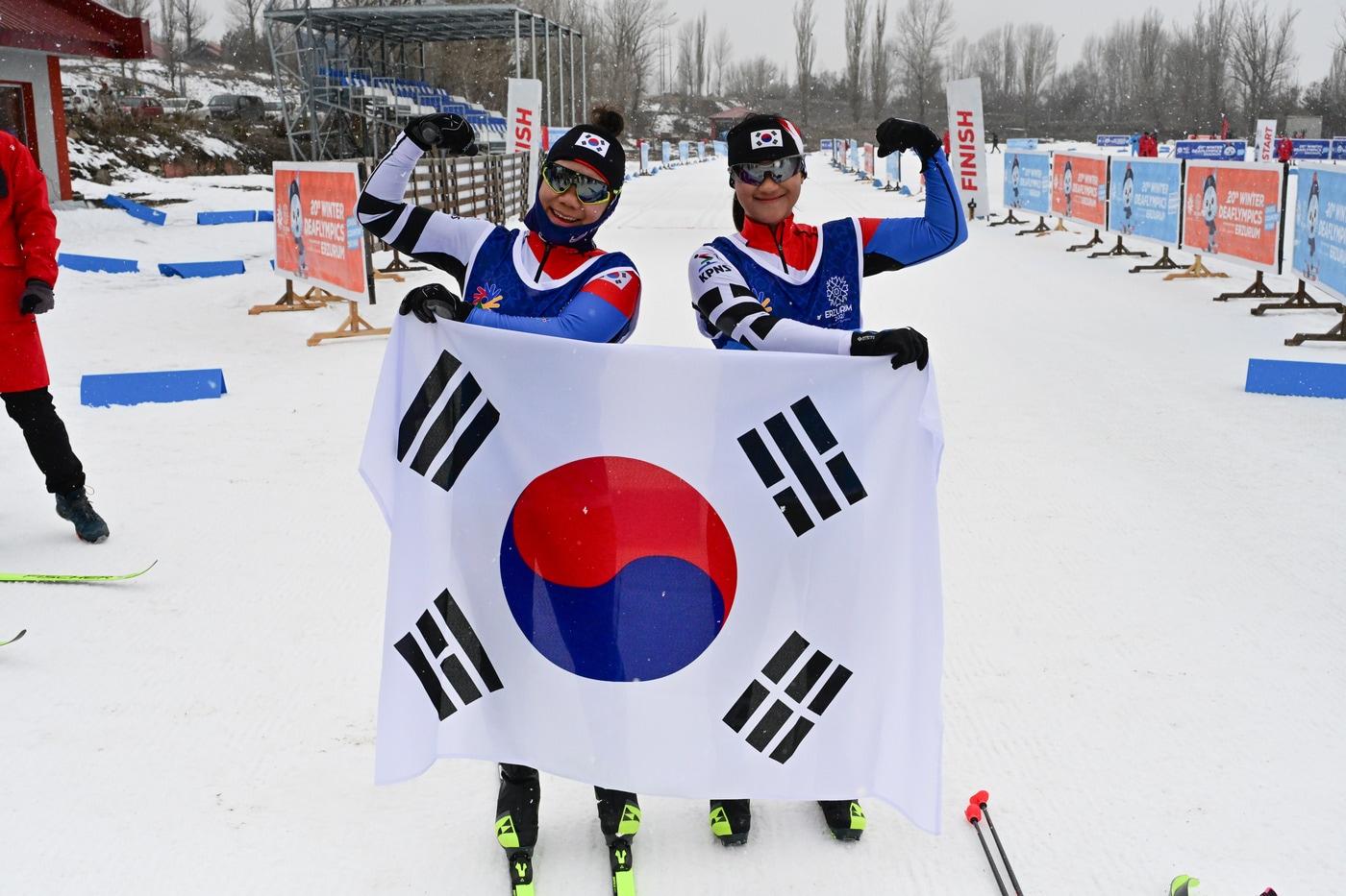 김관과 이선주가 동계 데플림픽 크로스컨트리에서 동메달을 획득했다.&#40;한국농아인스포츠연맹&#41;