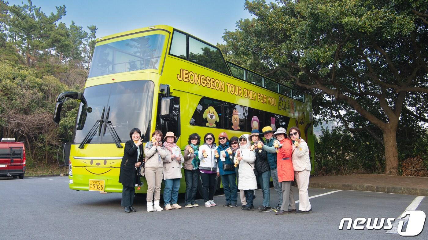 와와정선 2층 투어버스 자료사진. &#40;정선군 제공&#41; 2024.3.20/뉴스1