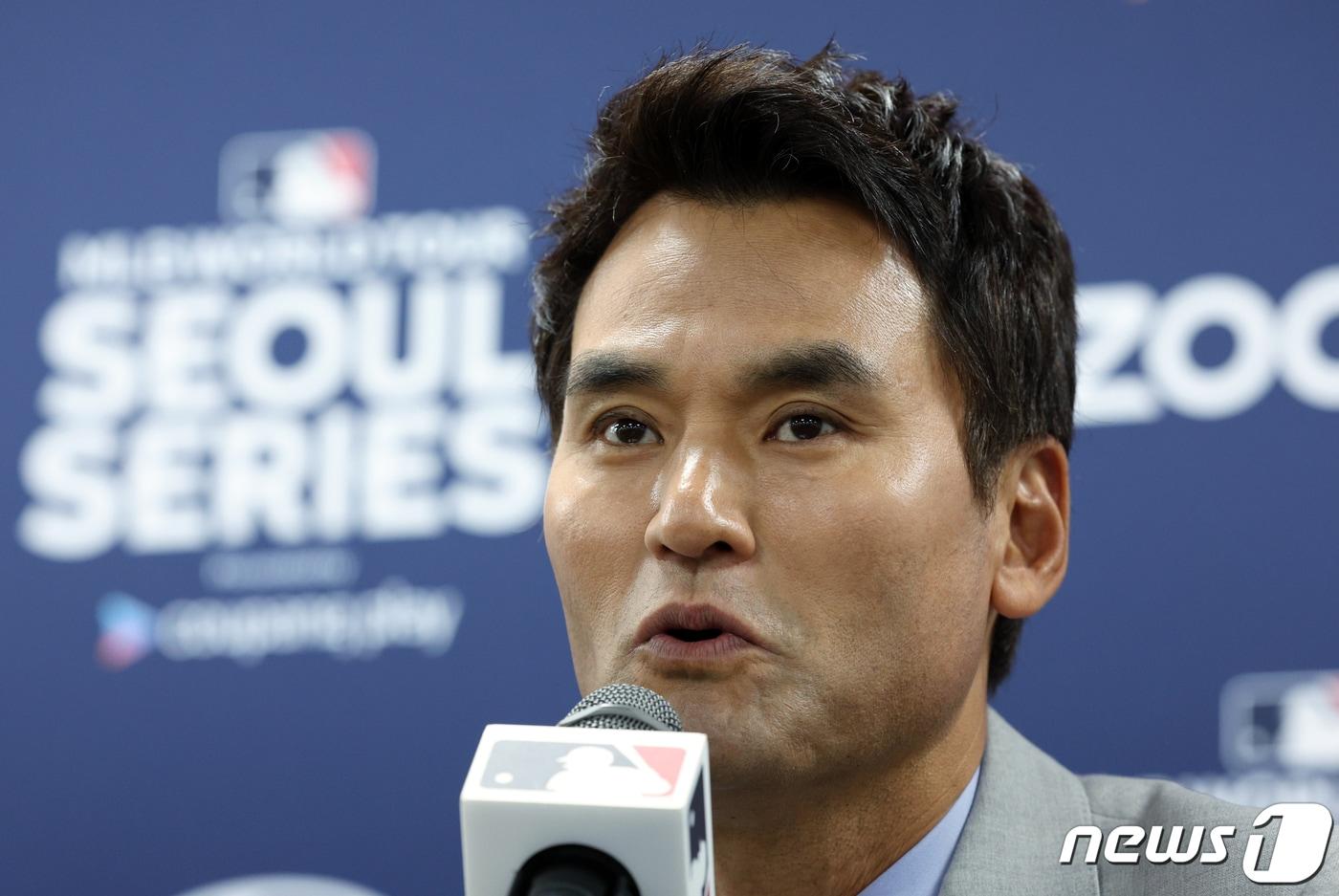 미국프로야구&#40;MLB&#41; 공식 개막 서울시리즈 1차전 시구를 맡은 박찬호가 20일 오후 서울 고척스카이돔에서 기자회견을 하고 있다. 2024.3.20/뉴스1 ⓒ News1 박정호 기자