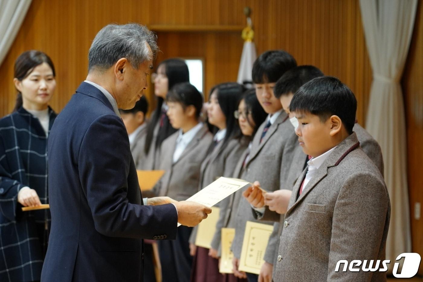 보은군 보덕중학교 입학식 모습 &#40;보은교육청 제공&#41; /뉴스1 