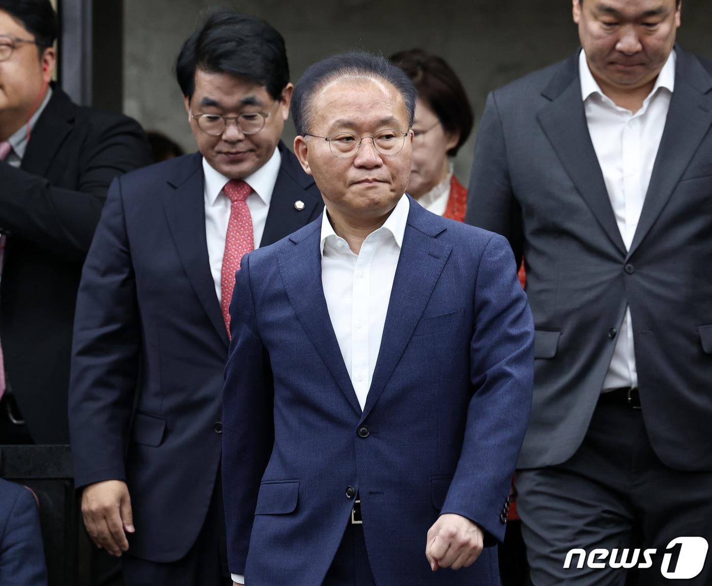 윤재옥 국민의힘 원내대표 겸 대표 권한대행이 19일 오전 서울 여의도 국회에서 열린 원외조직위원장 간담회에 참석하고 있다. 2024.4.19/뉴스1 ⓒ News1 구윤성 기자