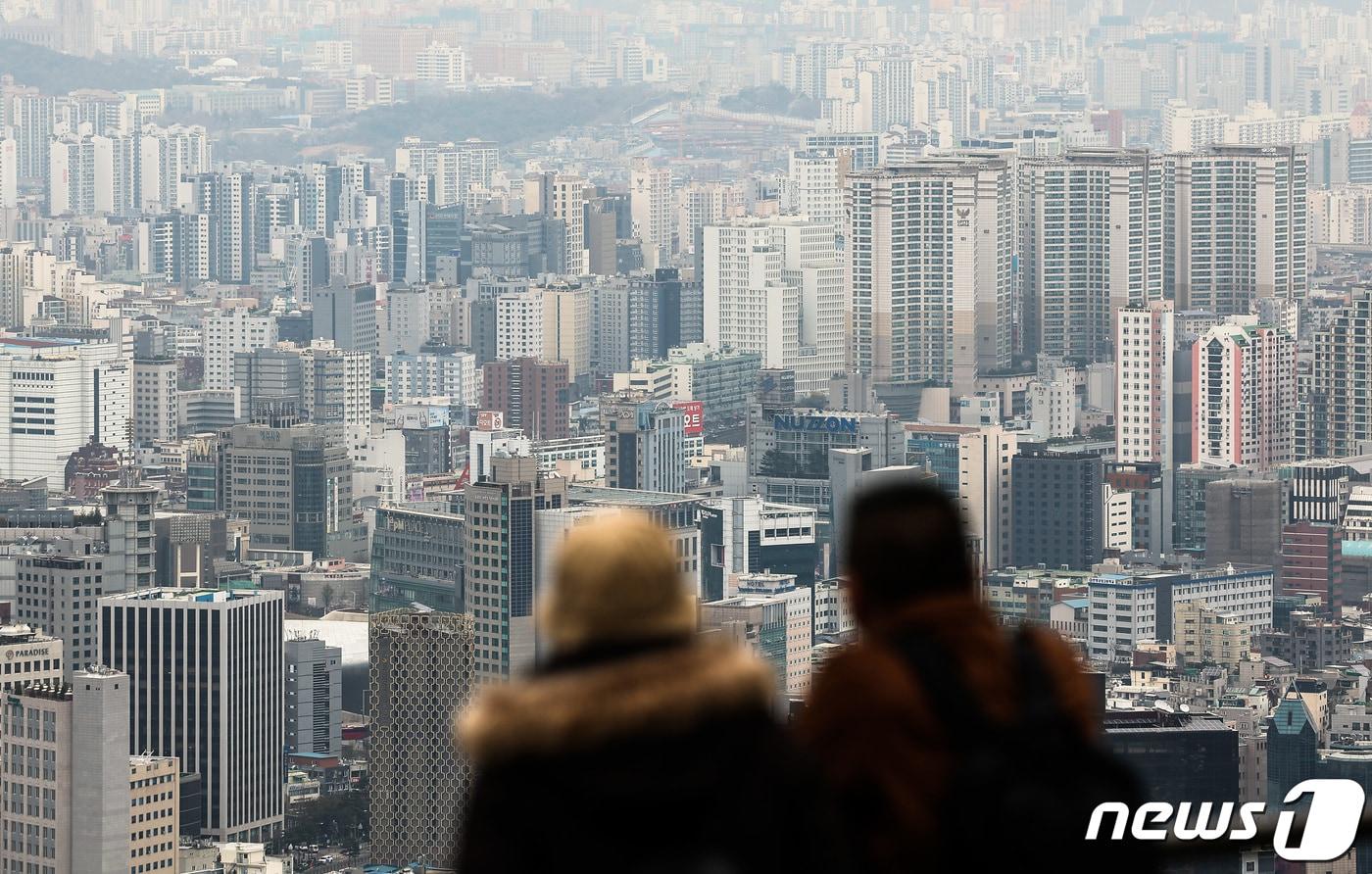 서울 남산타워에서 본 아파트 단지들. 2024.4.3/뉴스1 ⓒ News1 김민지 기자