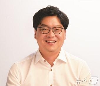 &#39;울산광역시 중구 마약류 및 유해약물 오남용 예방 조례&#39;를 대표 발의한 울산 중구의회 박경흠 의원.&#40;울산중구의회제공&#41;