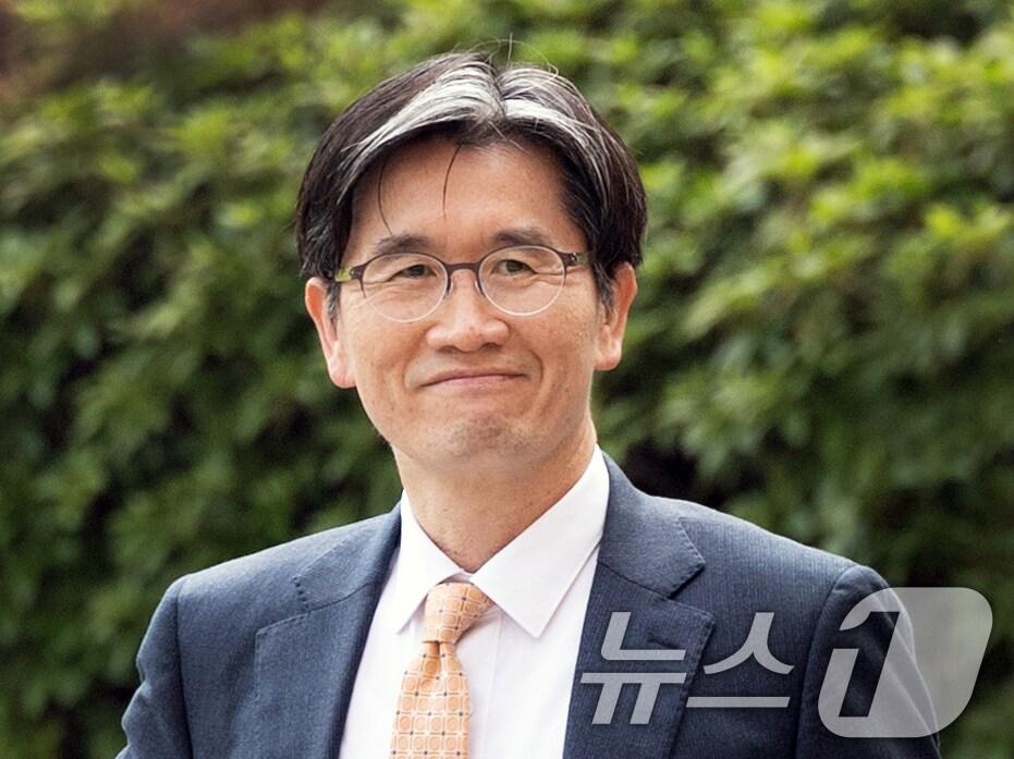 오동운 신임 고위공직자범죄수사처장이 22일 오전 경기도 과천시 관문로 고위공직자범죄수사처&#40;공수처&#41;로 첫 출근하고 있다. 2024.5.22/뉴스1 ⓒ News1 황기선 기자