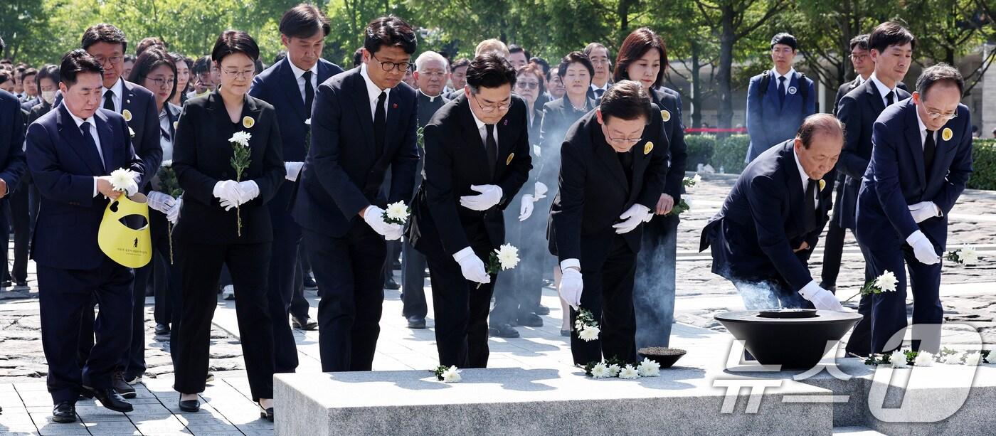 황우여 국민의힘 비상대책위원장과 이재명 더불어민주당 대표 등 여야 대표. 뉴스1 ⓒ News1 구윤성 기자