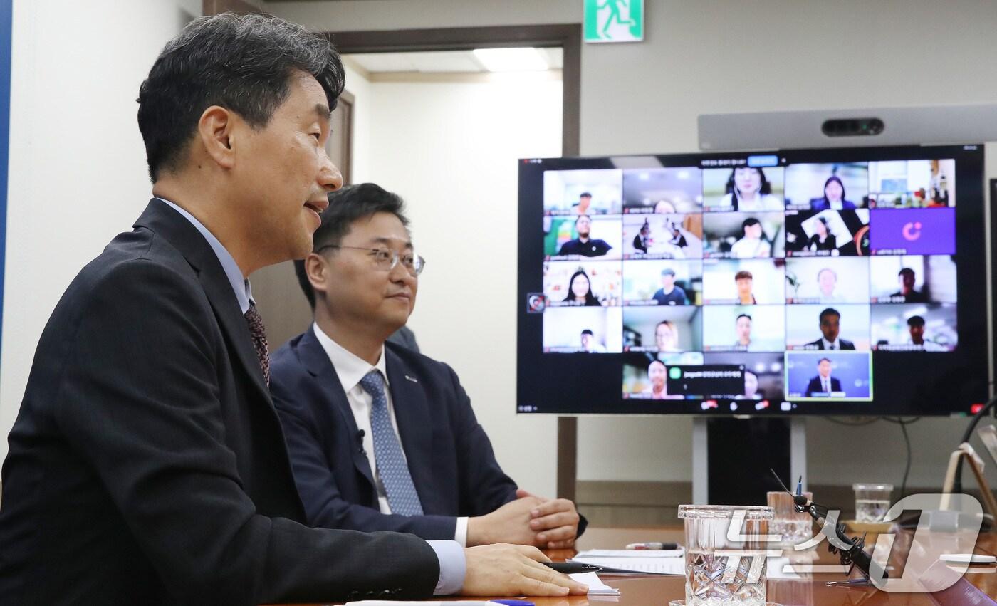 이주호 사회부총리 겸 교육부 장관이 23일 서울 종로구 정부서울청사에서 열린 교실혁명 선도교사 연수 개회식에서 발언을 하고 있다. /뉴스1 ⓒ News1 임세영 기자