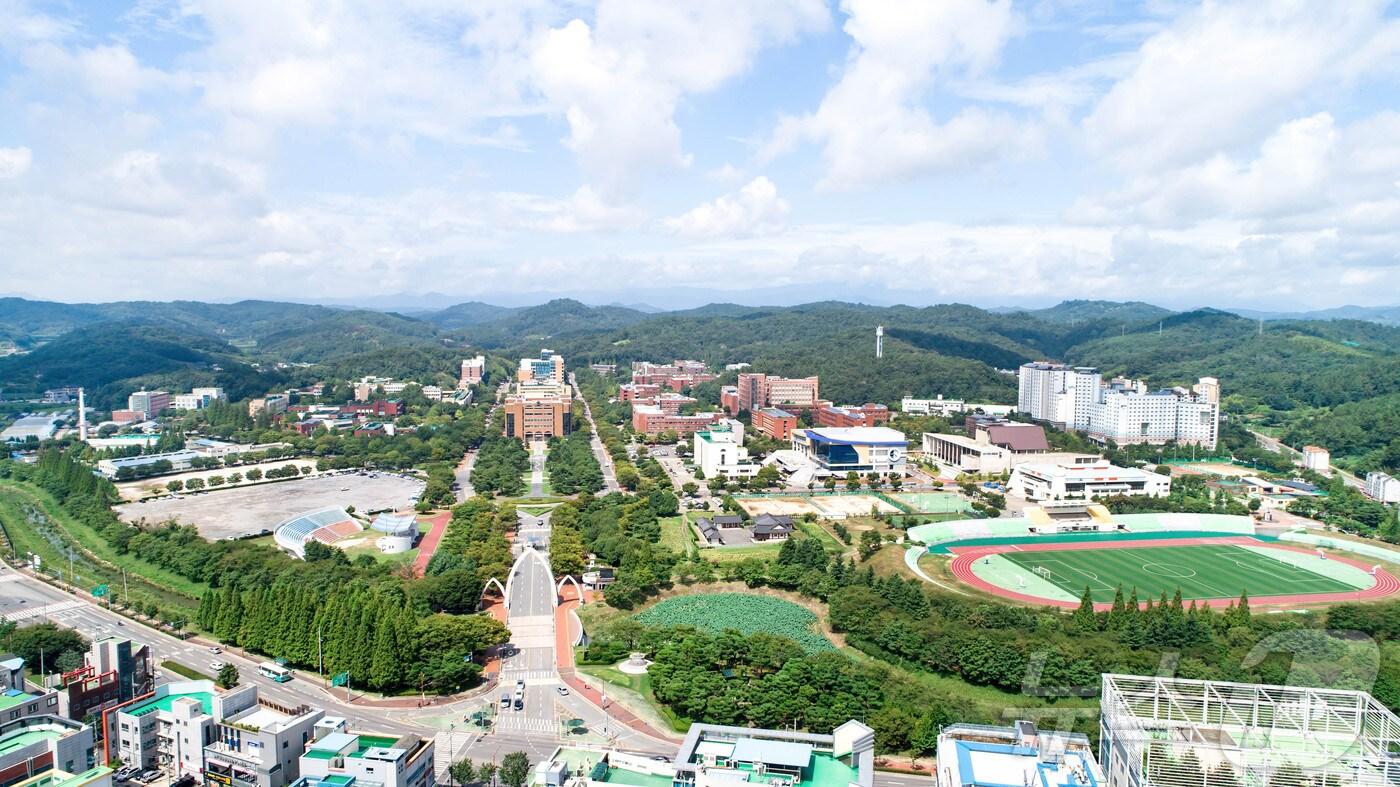 경상국립대 가좌캠퍼스&#40;대학 제공&#41;.