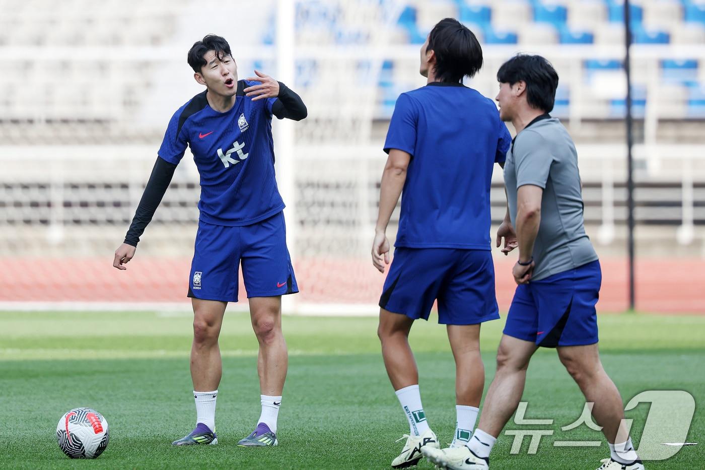 대한민국 축구 국가대표팀 손흥민이 10일 오후 경기 고양시 고양종합운동장에서 북중미 월드컵 2차 예선 중국과의 경기를 하루 앞두고 훈련을 하고 있다. 2024.6.10/뉴스1 ⓒ News1 민경석 기자