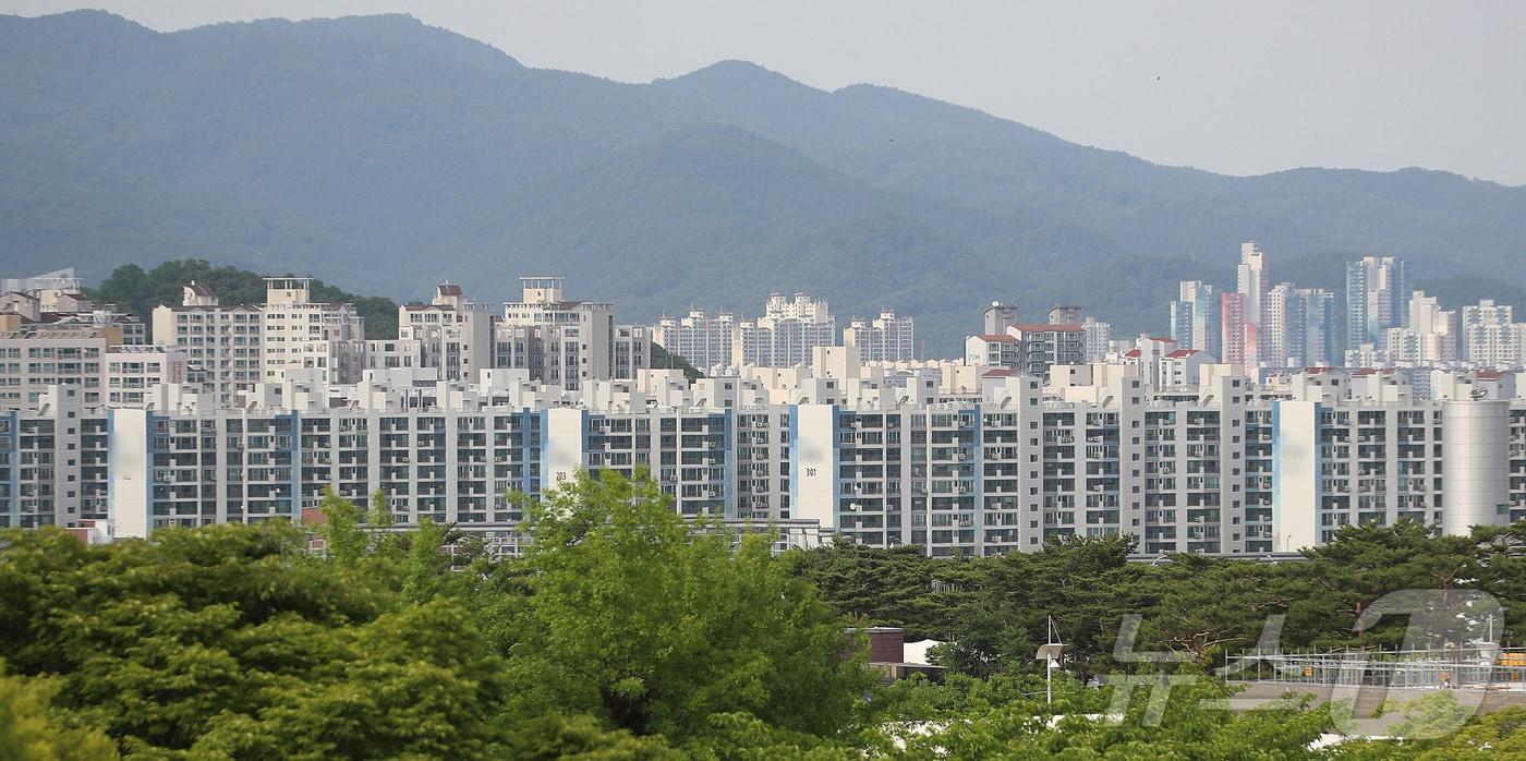 대구의 아파트 중위 매매가격이 하락으로 돌아섰다. 사진은 대구 도심 전경.&#40;사진은 기사 내용과 무관함&#41; ⓒ News1 DB