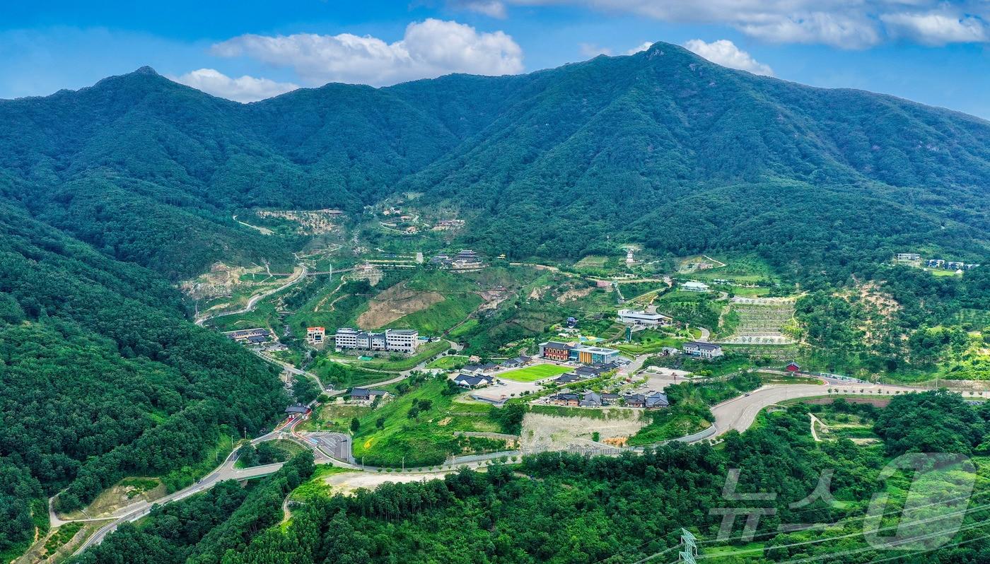 산청 동의보감촌 전경&#40;산청군 제공&#41;.