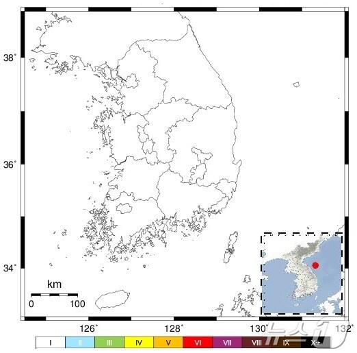 8일 오후 11시 4분쯤 북한 강원 회양 동쪽 138km 해역에서 규모 2.2의 지진이 발생했다.&#40;기상청 제공&#41;